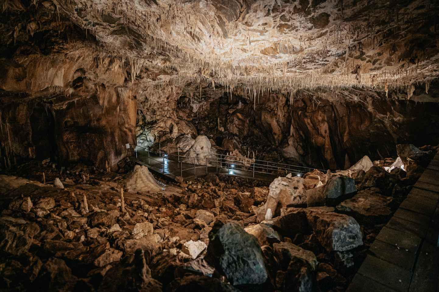 Javoricko Caves