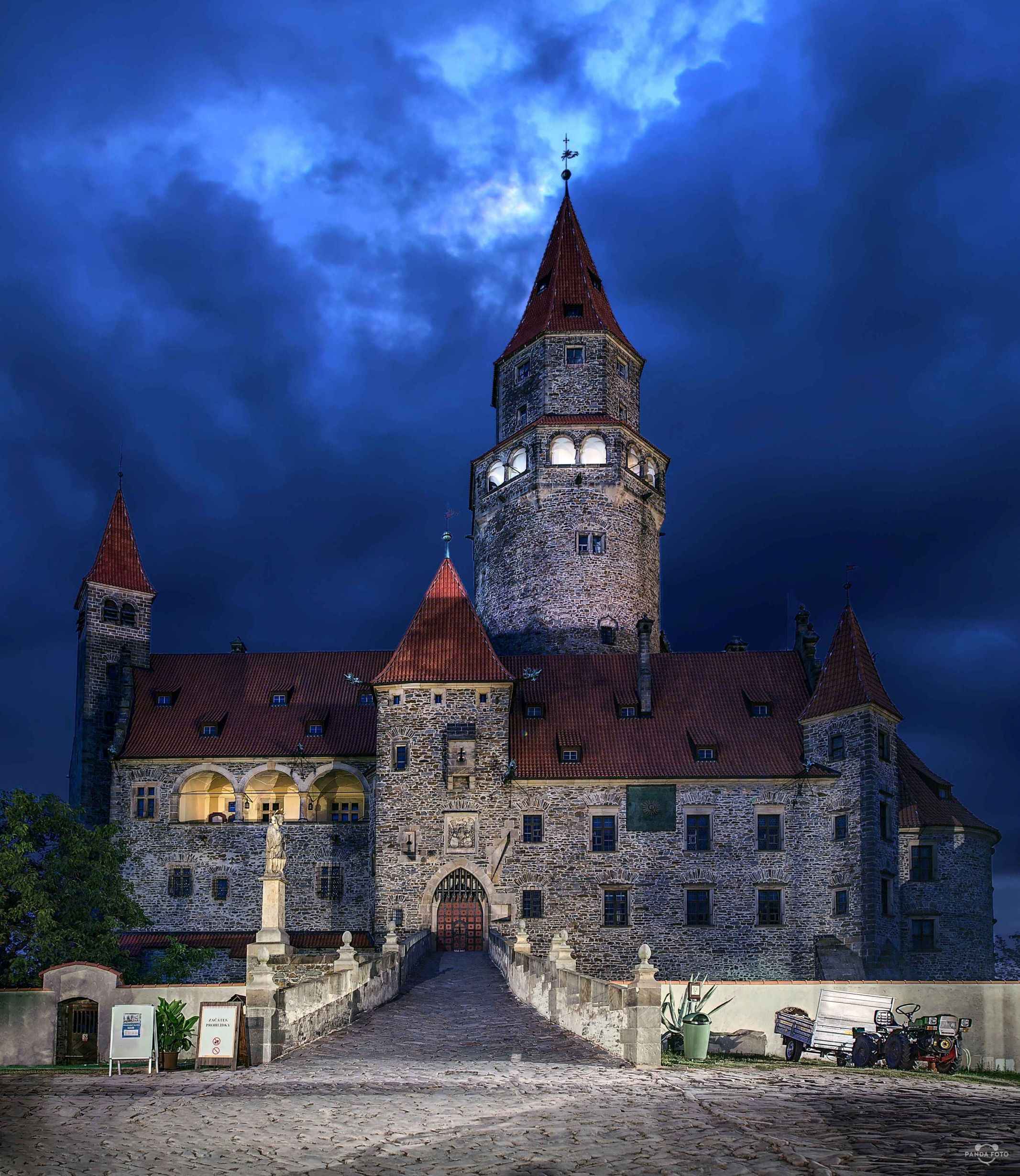 Hrad Bouzov (Daniel Berka)
