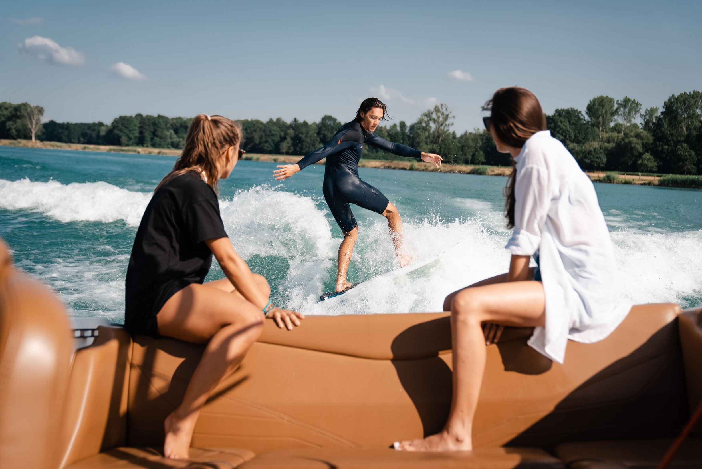 Wakesurfing Náklo