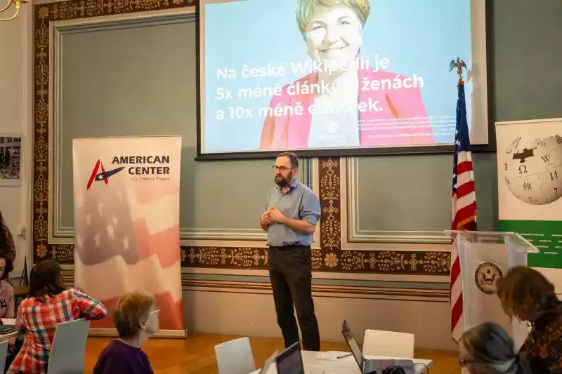 25 let s Wikipedií – co možná nevíte o největší encyklopedii světa
