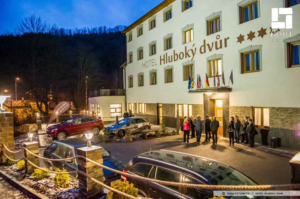 Wellness hotel Hluboký dvůr