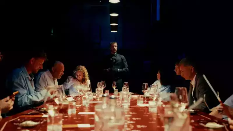 Red Table: Letní den