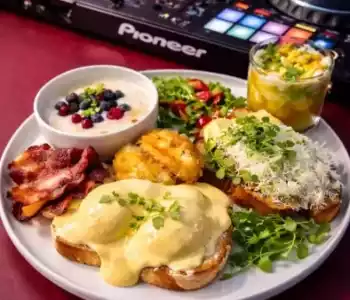 Brunch AMbient Beats: DJ Tera