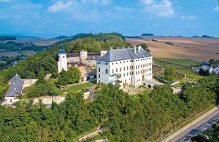Úsov Castle