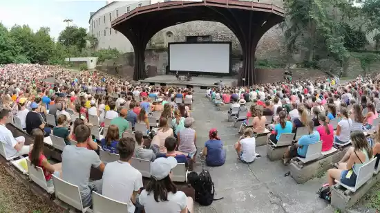 Letní kino v Olomouci startuje sezonu – s novým provozovatelem, lepší technikou a bohatým programem
