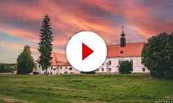 Schloss Konice mit einer Ausstellung von Kunsthandwerk und einer Sammlung von Äxten